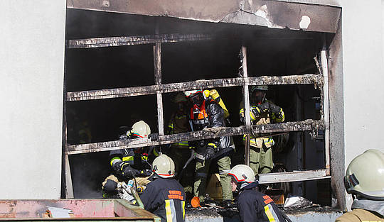 Gebäudebrand Gewerbebetrieb