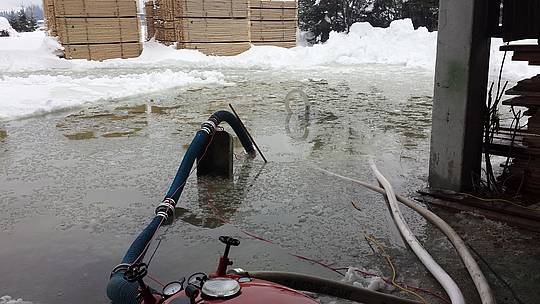 Arbeitseinsatz Überflutung