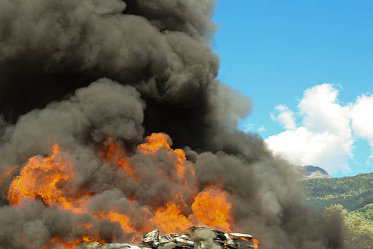 Brandeinsatz Abfalltwirtschaftsgebäude