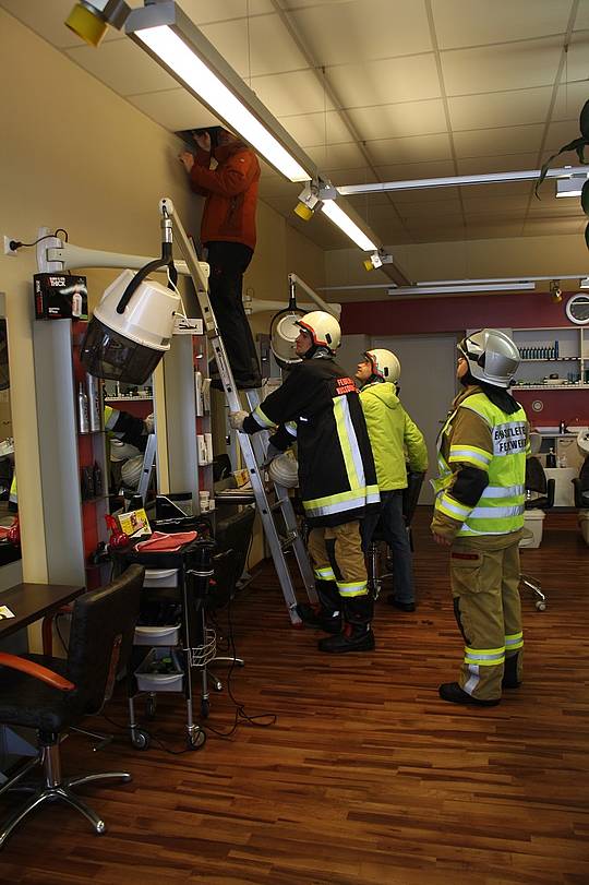 Drohender Bauwerkseinsturz