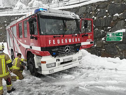 Einsätze augrund des starken Schneefalls